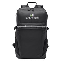 Urban Peak(R) Travel Computer Backpack w / Dry Pocket